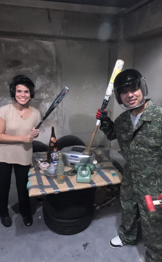 大阪旅行で物を壊してスッキリしよう！