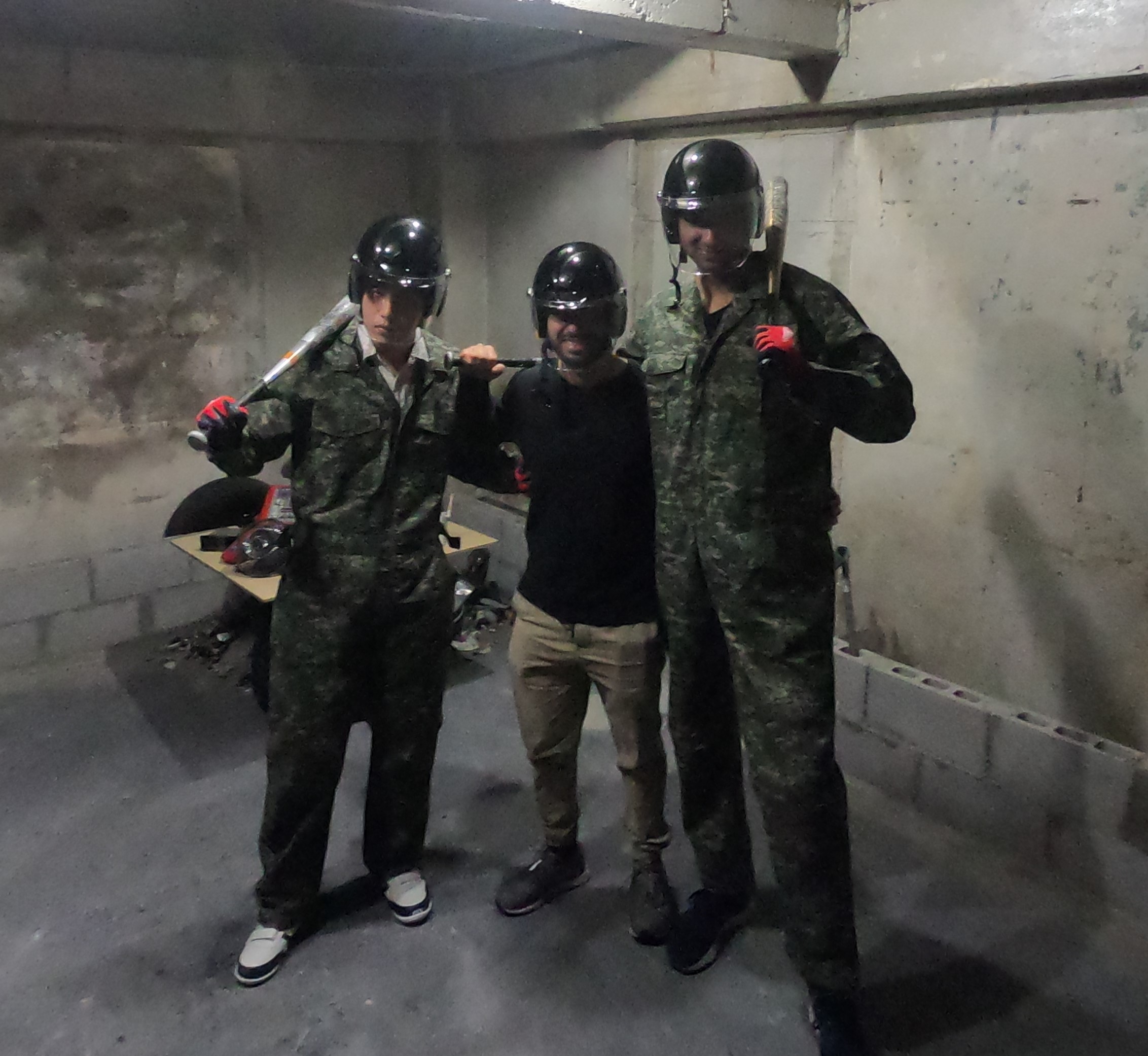 オーストラリアから大阪へ！音楽持参で物を壊す超エキサイティング旅☆