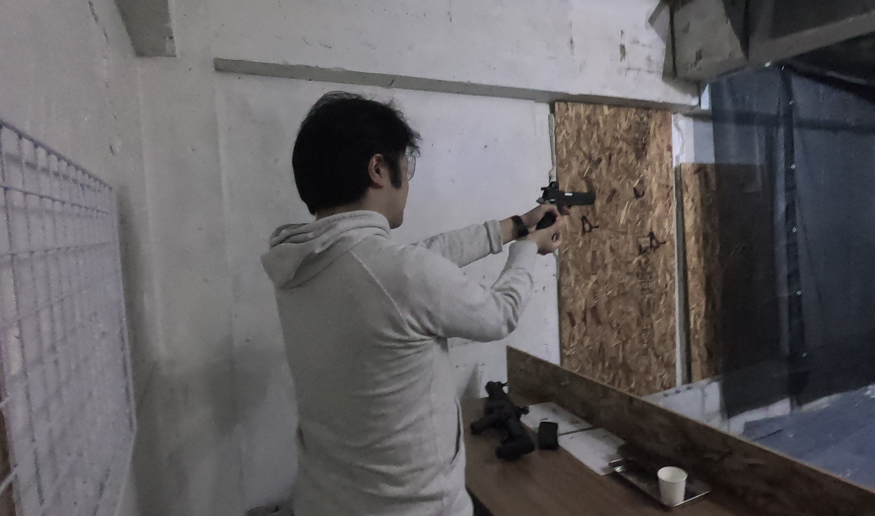 ストレスが溜まりに溜まったら・・・マシンガン乱射でヒャッハー！